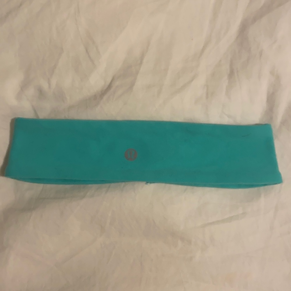 Turquoise Lululemon headband